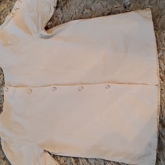 Vintage hand embroidered linen top - Picture 13 of 16
